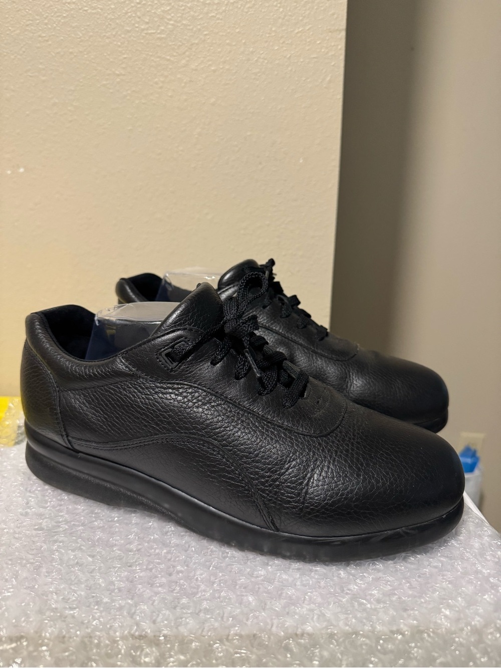 Men’s Black Leather Derby Sneakers – Sleek Everyday Oxford Style